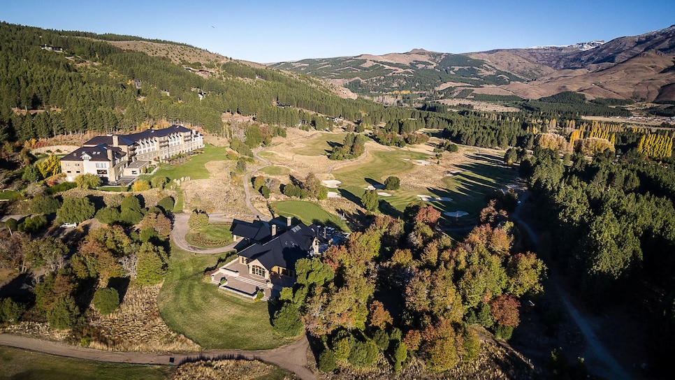 /content/dam/images/golfdigest/fullset/course-photos-for-places-to-play/Chapelco Golf and Resort argentina.jpg